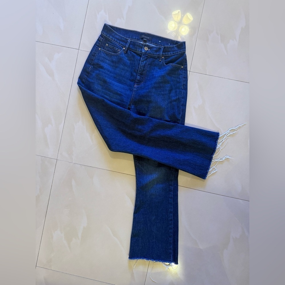 Ann Taylor The Kick Crop Jeans Size 4  Dark Blue Pockets Zippers Straight